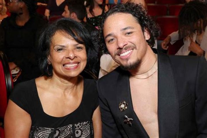 All About Anthony Anderson's Sister