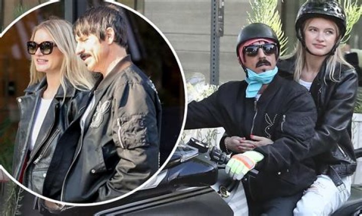 Anthony Kiedis And His Smoking-Hot Girlfriends: A Red Hot Chili Peppers Love Story