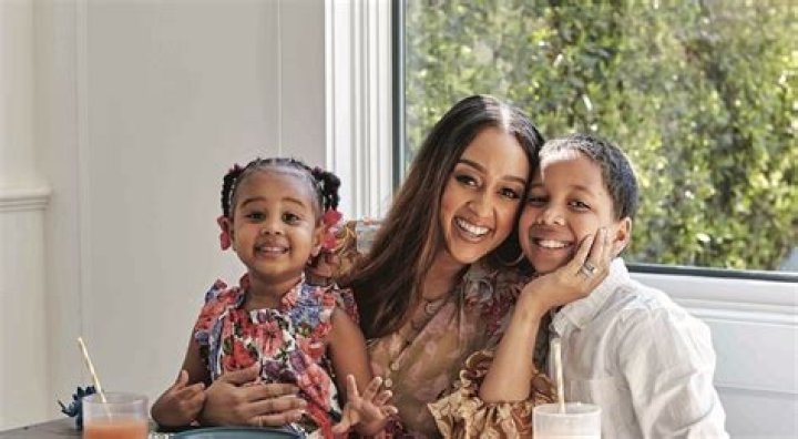Guide To Tia Mowry's Parents: A Comprehensive Overview