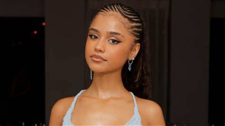 How Tall Is Tyla? Uncover Her Height
