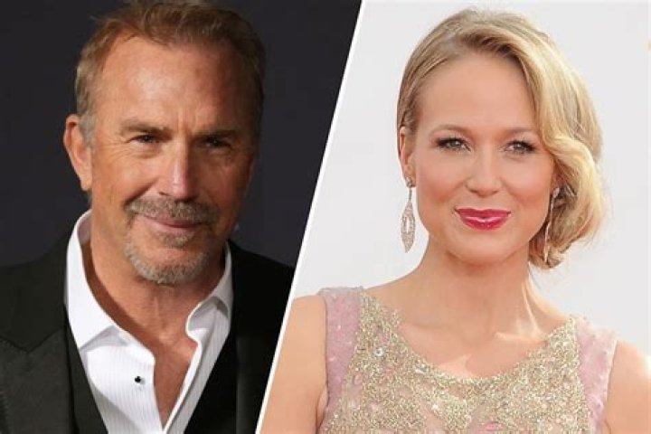 Mel Gibson's New Love Interest: Exclusive Details
