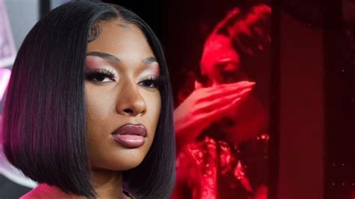 Nicki Minaj Surprises Fans With A Bold New Look