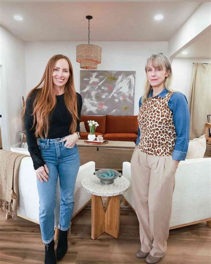 The Ultimate Guide To Karen Laine's Style
