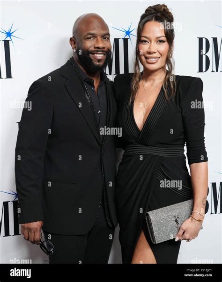 The Ultimate Guide To: Who Is Wanya Morris' Wife?