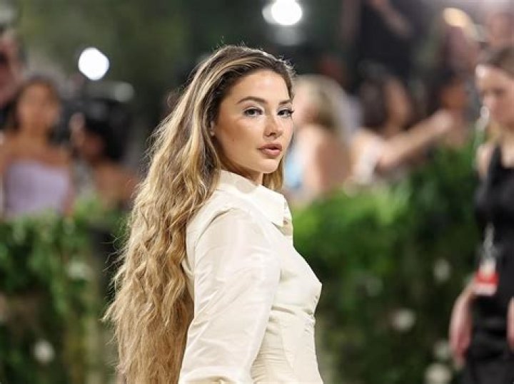 Uncovering Madelyn Cline's Age: A Dive Into Her Life And Career
